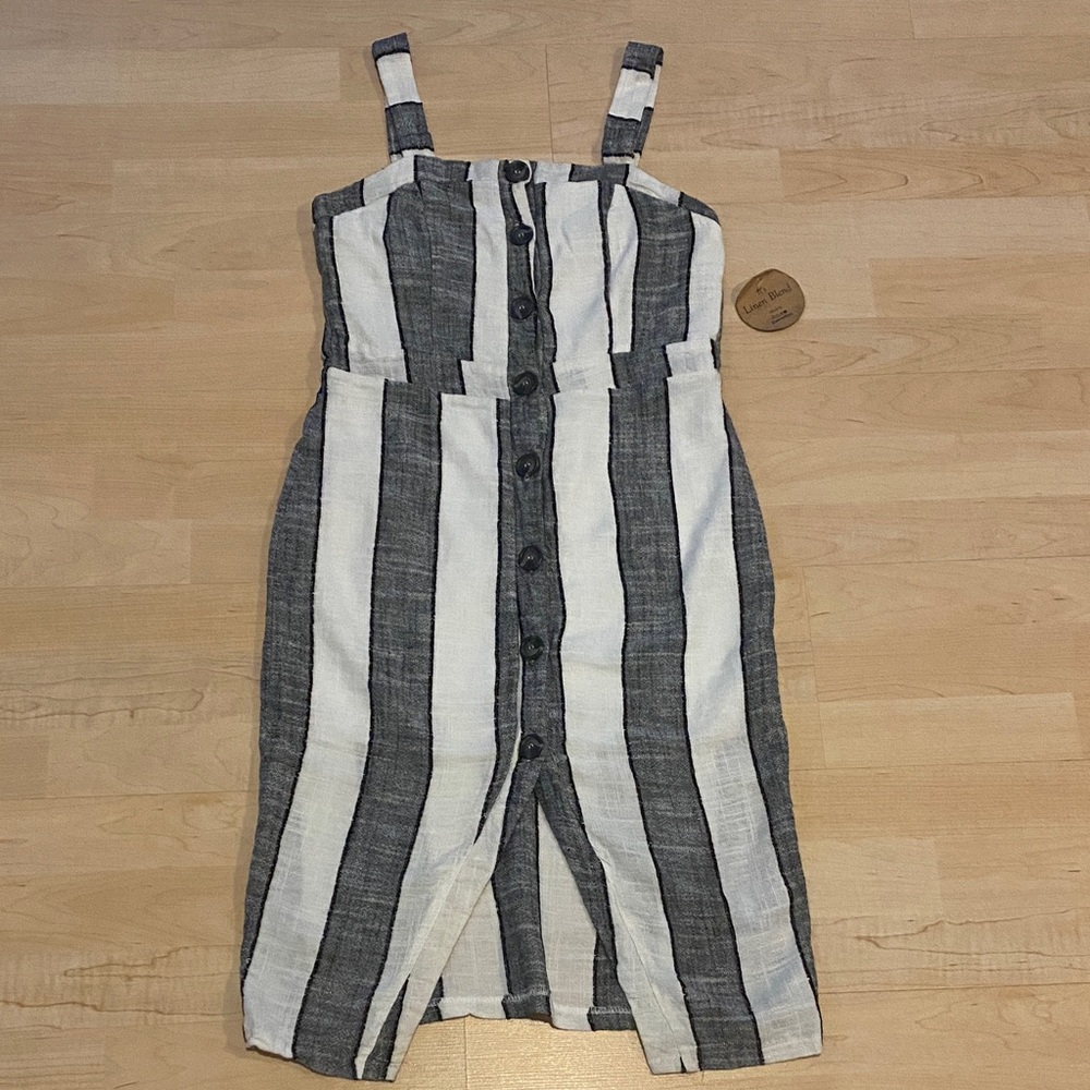 NWT URBAN Romantics Black & White Vertical Stripe Button-Front Romper Linen Med